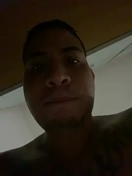 Snapshot of Juanes432 chatting on February 2026 04:45:01 AM Juanes432 online show from February 2026 04:45:01 AM