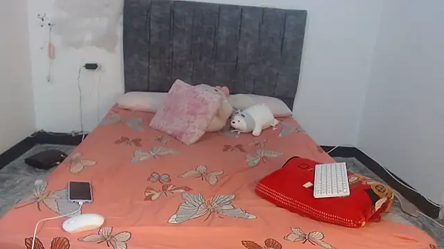 daisha becker online show from October 2025 02:04:02 AM