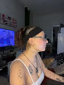 Hawitxui online show from November 2025 09:54:02 AM