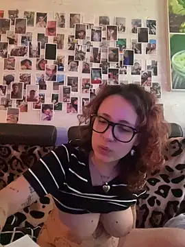 Hawitxui online show from March 2026 07:33:01 AM