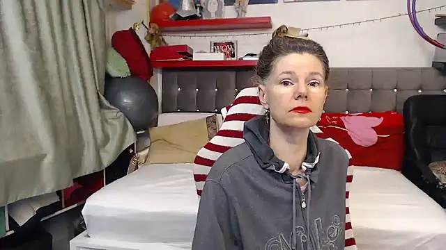 kellyterapy online show from February 2026 01:23:01 PM