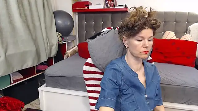 kellyterapy online show from April 2026 06:09:01 AM