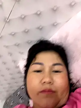 Snapshot of Ory22 chatting on November 2025 09:58:01 AM Ory22 online show from November 2025 09:58:01 AM