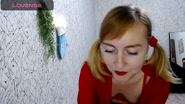 Snapshot of Athena_Richards chatting on September 2025 02:23:01 PM Athena Richards online show from September 2025 02:23:01 PM