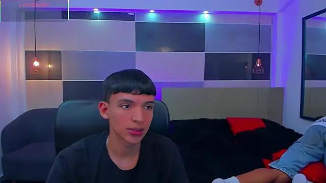 Juan Nd Steven online show from March 2025 04:38:01 AM