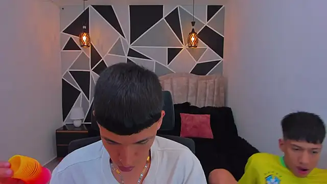 Juan Nd Steven online show from November 2025 04:28:02 AM