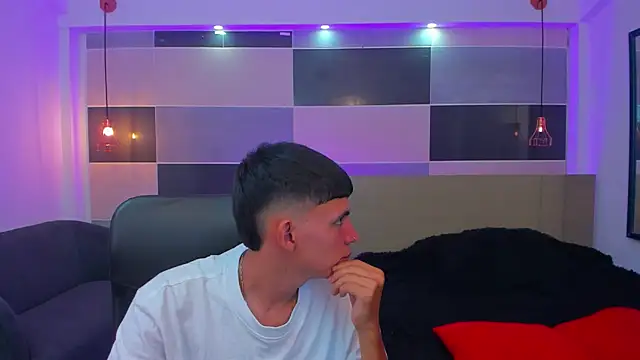 Juan Nd Steven online show from February 2025 04:59:01 AM
