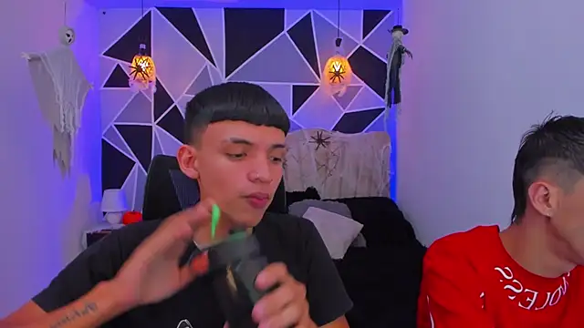 Juan Nd Steven online show from October 2025 04:24:02 AM