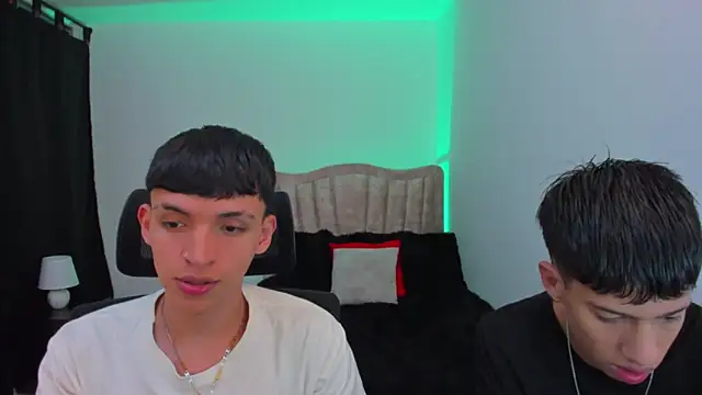 Juan Nd Steven online show from September 2025 10:05:01 PM
