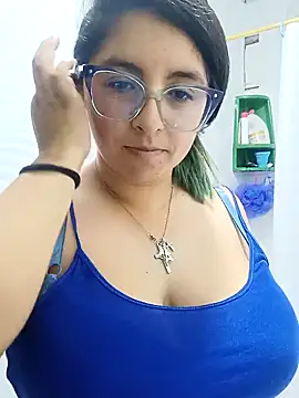  Angelinaandrade  online show from November 2025 01:22:02 AM