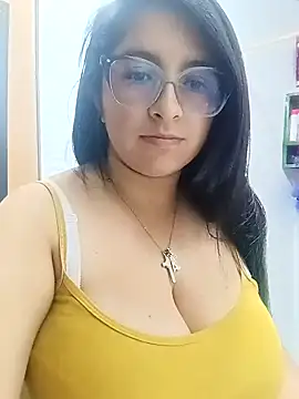  Angelinaandrade  online show from November 2025 12:43:02 AM