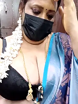 Snapshot of ashikaa_r chatting on March 2025 06:53:02 PM ashikaa r online show from March 2025 06:53:02 PM