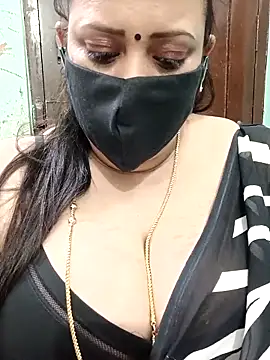 ashikaa r online show from December 2025 07:31:01 PM