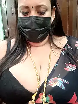 Snapshot of ashikaa_r chatting on February 2025 11:02:02 AM ashikaa r online show from February 2025 11:02:02 AM