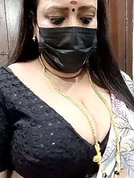 Snapshot of ashikaa_r chatting on February 2025 04:32:01 PM ashikaa r online show from February 2025 04:32:01 PM