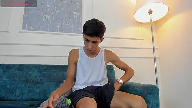 Lucian Davi online show from September 2025 03:56:01 AM