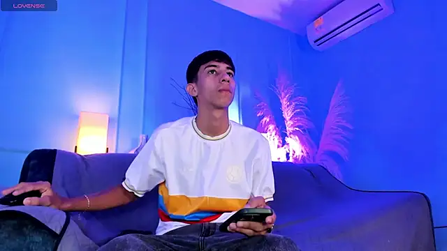 Lucian Davi online show from September 2025 12:25:02 PM