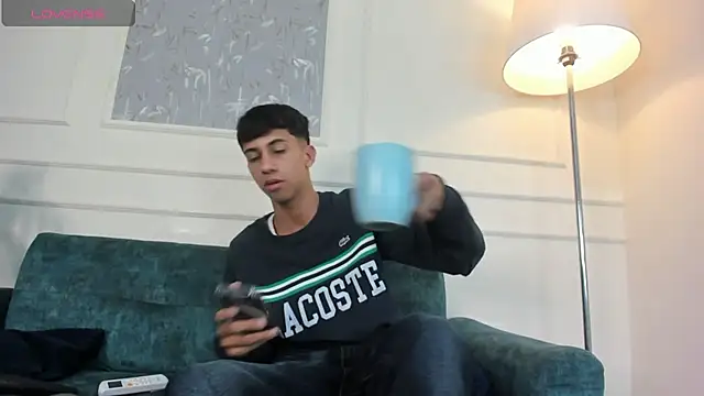 Lucian Davi online show from February 2025 12:06:02 PM