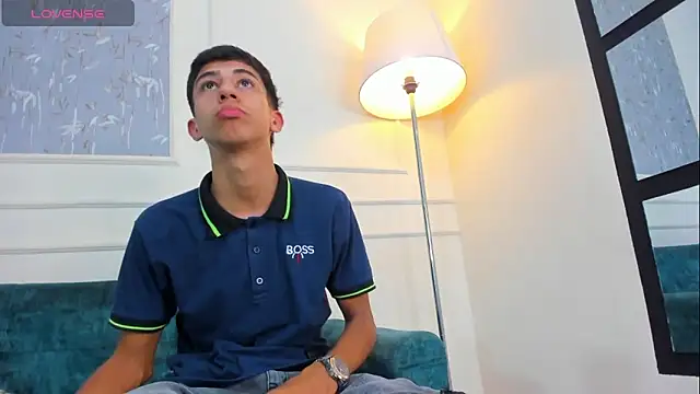 Lucian Davi online show from October 2025 04:08:01 PM