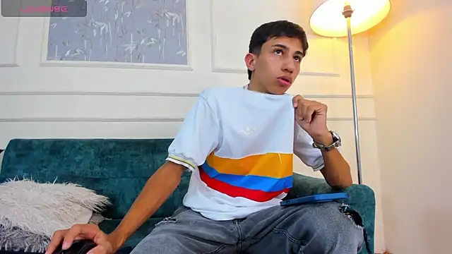 Lucian Davi online show from October 2025 04:19:02 PM