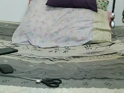 Cessylolla online show from October 2025 06:56:02 AM