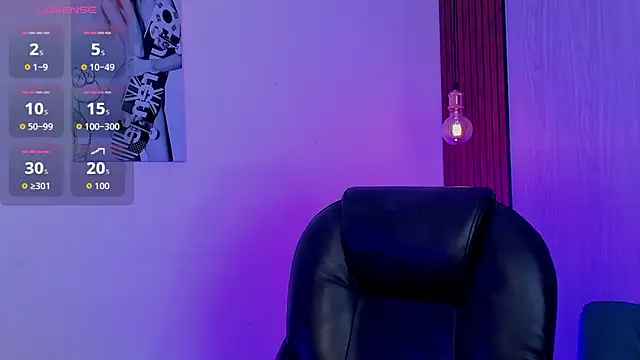 miah connor online show from October 2025 08:30:02 PM