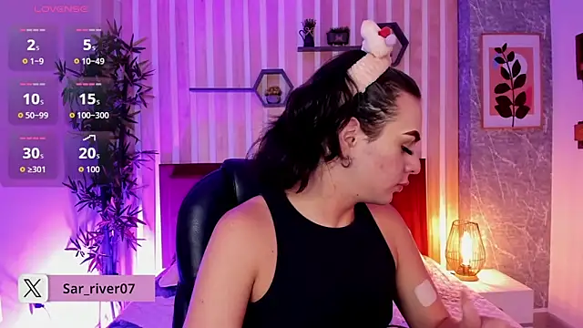 miah connor online show from November 2025 07:51:01 PM