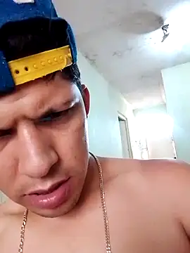 Alonsomadeira online show from May 2026 08:07:01 PM