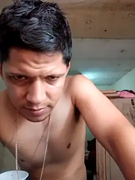 Alonsomadeira online show from May 2026 03:40:01 PM