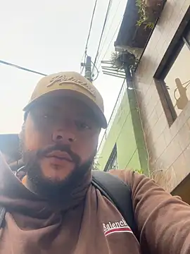 yeikoe1 online show from September 2025 09:43:01 PM