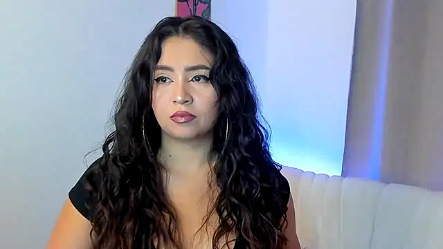 LiahDiaz online show from September 2025 07:35:02 PM