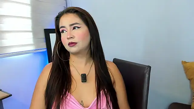 LiahDiaz online show from April 2026 02:20:01 PM