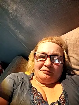 Snapshot of HelenaGlossX chatting on October 2025 11:34:01 AM HelenaGlossX online show from October 2025 11:34:01 AM