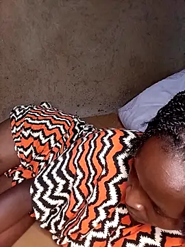 pretty prickle online show from November 2025 09:25:01 AM