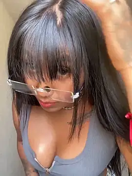 luisa16xxx online show from March 2025 09:59:02 PM