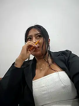 luisa16xxx online show from March 2026 10:55:01 PM