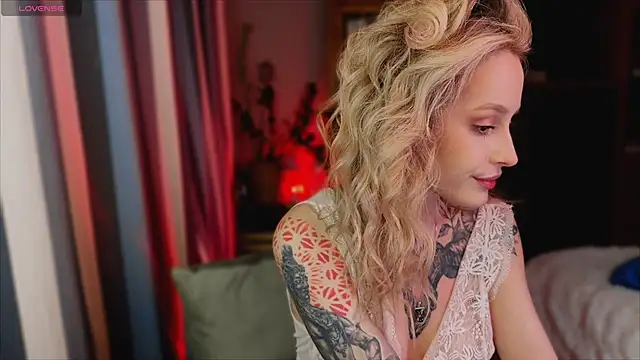 aviva faith online show from December 2025 09:04:02 PM