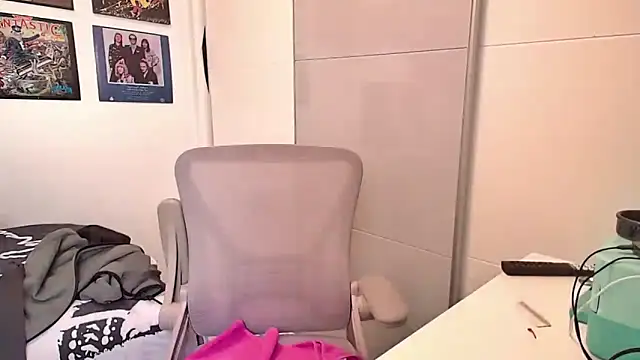 Marioo4k online show from March 2025 04:20:02 PM