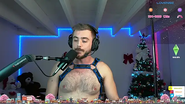 Mikev online show from December 2024 07:10:02 PM