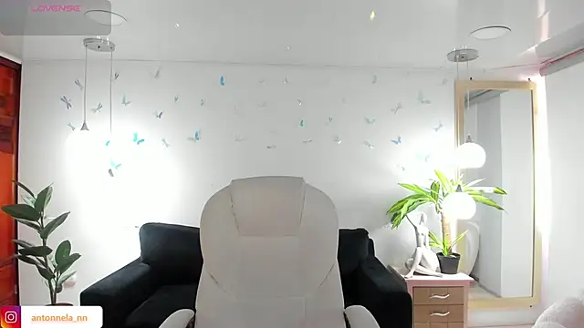  Antonnela  online show from February 2026 01:44:01 PM