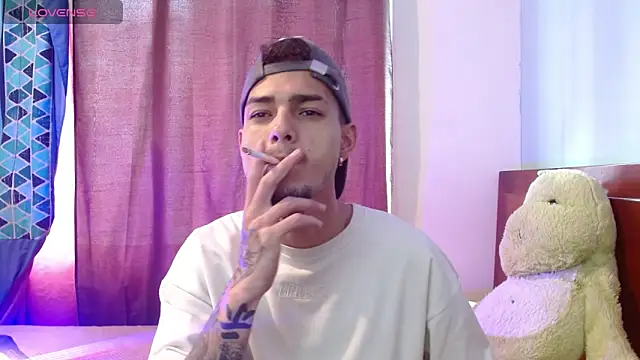 Snapshot of Jeffstyle18 chatting on February 2026 07:00:02 PM Jeffstyle18 online show from February 2026 07:00:02 PM