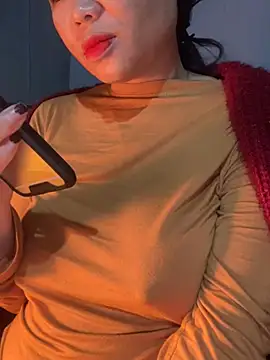 Laura8910 online show from December 2024 12:12:01 PM