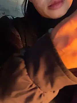 Laura8910 online show from January 2025 01:00:02 PM