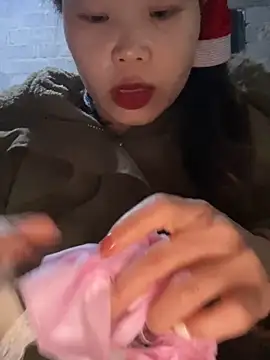 Laura8910 online show from March 2025 04:01:01 AM