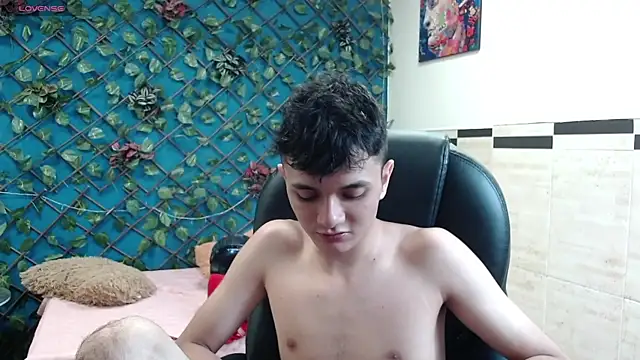 Waturox online show from October 2025 07:10:01 PM