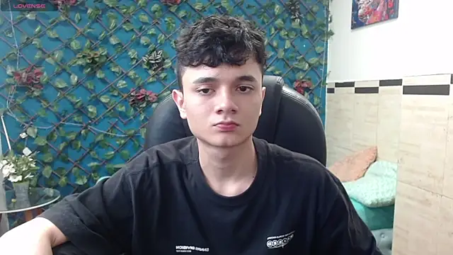 Waturox online show from March 2025 07:38:01 PM