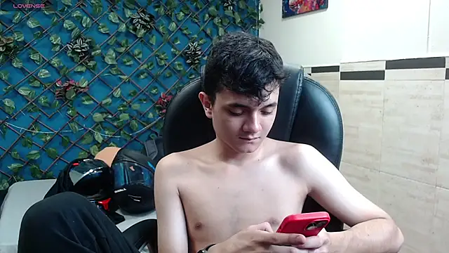 Waturox online show from October 2025 07:36:01 PM