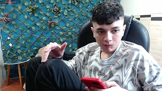 Waturox online show from October 2025 07:24:02 PM