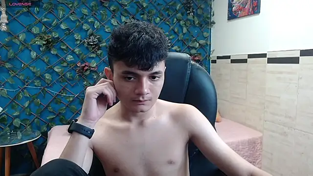 Waturox online show from November 2025 06:56:01 PM