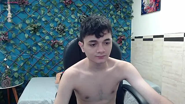 Waturox online show from September 2025 07:28:02 PM